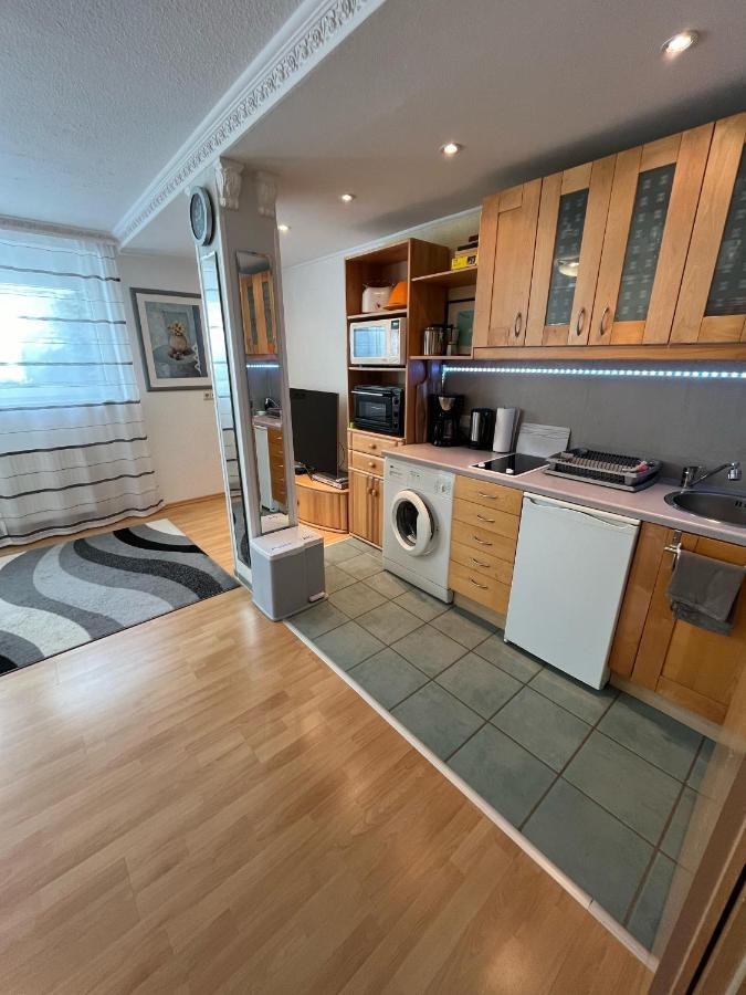 Ruhige Geraeumige Wohnung Pforzheim Exteriör bild